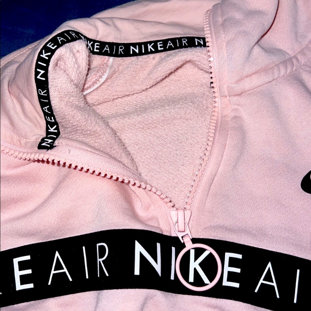 it’s from nike , it’s a size small.